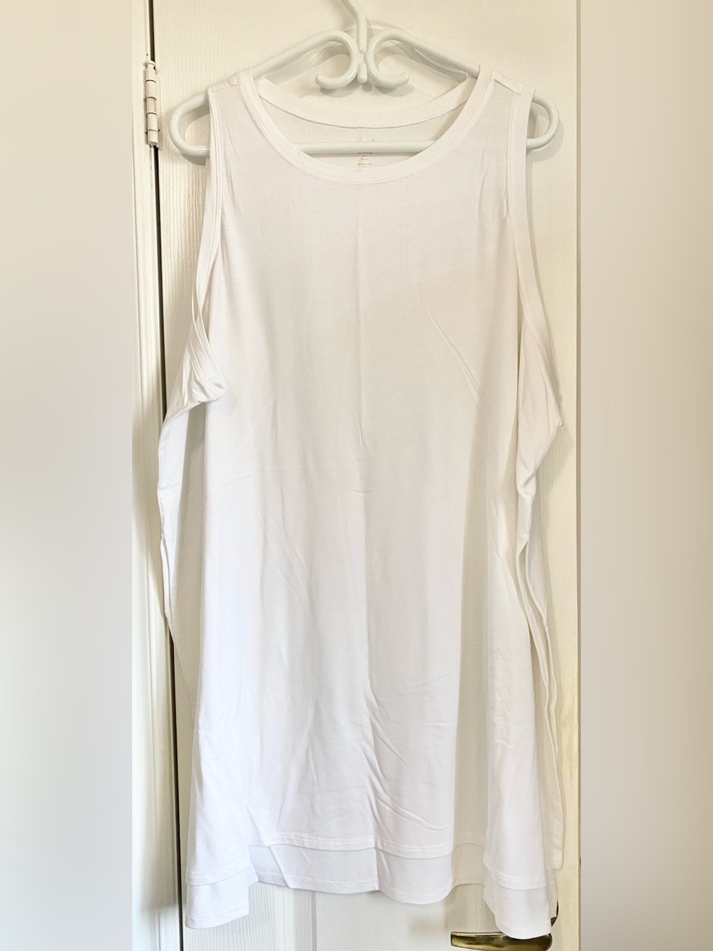 Old Navy Active White Tank Top Size XXL